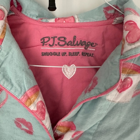 PJ Salvage Blue Pajama Top with Heart Mugs and Lips - Picture 4 of 7